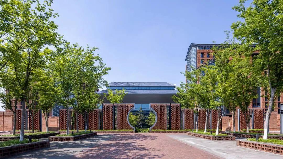 浙江大学主校区(浙江大学各个校区简介)