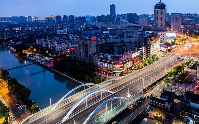 我国四个直辖市是哪四个，我国的四个直辖市分别是哪些（我国行政区划有哪些不合理的地方）