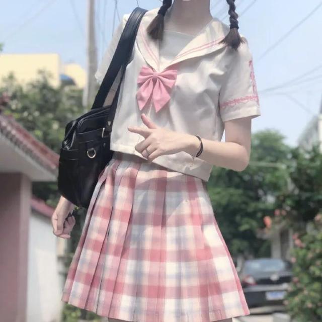 洛丽塔甜系女孩少女唯美玩网气质女生头像微信，洛丽塔甜系女孩少女唯美玩网气质女生头像（往心里装一些阳光和花海）