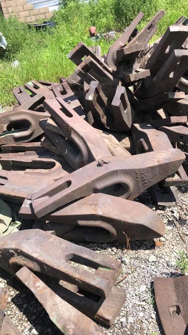 锰钢属于什么材料，锰钢抹子和不锈钢抹子哪个好（疯狂的锰钢）