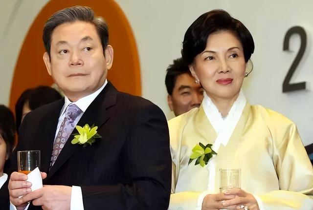 三星集团长公主，三星集团董事长家族（三星52岁长公主）