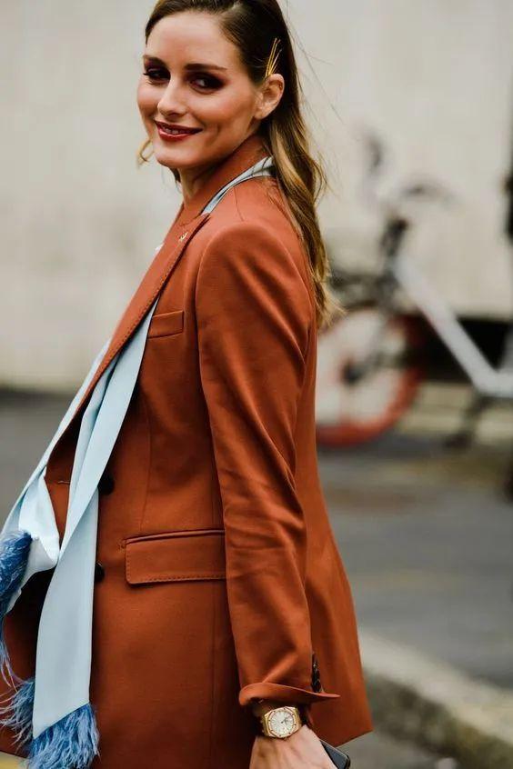 什么的季节填合适的词，什么的季节填上合适的词语（温暖、明亮又时髦）