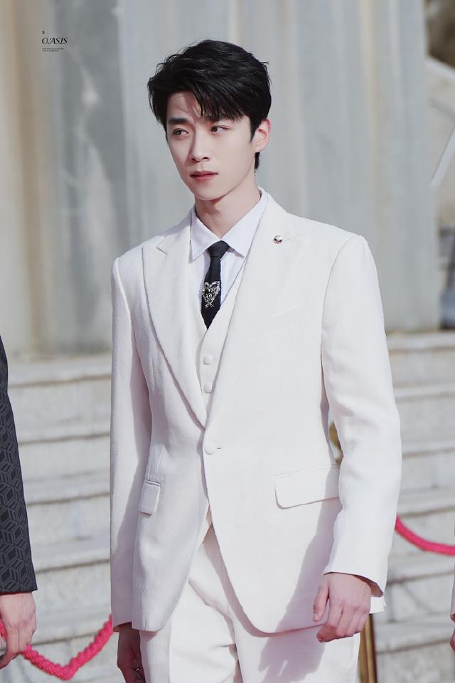 于朦胧，于朦胧个人资料（8.21美图：迪丽热巴）