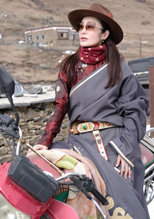 又酷又飒的女明星短发，能驾驭“短发”的女明星