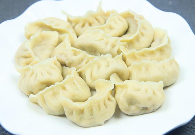 立冬的风俗食物，立冬的风俗食物不包括馒头饺子草根汤羊肉汤（别忘了“吃3样、忌3事”）