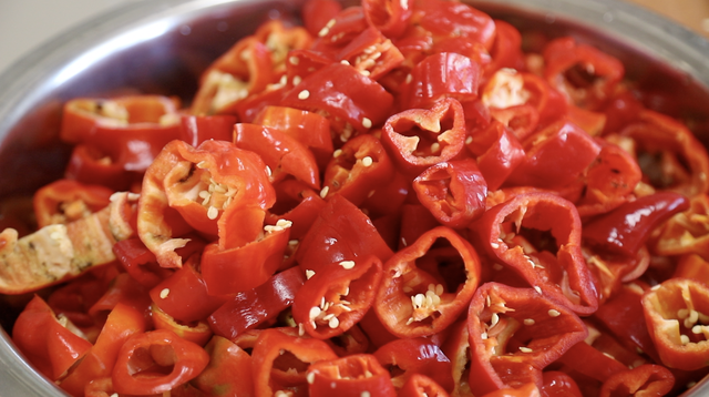 熬辣椒酱的做法大全家常做法，熬辣椒酱的做法及配方（吃来吃去还是这个做法的好吃）