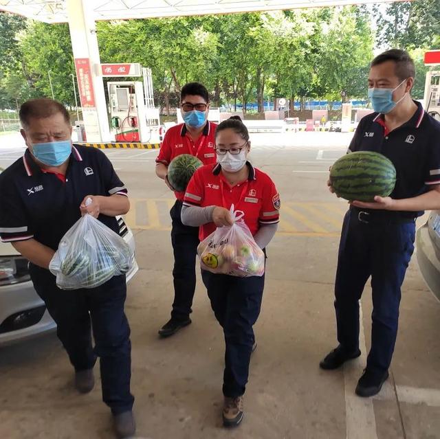 刨冰机多少钱一台，刨冰机价格（刨冰机（加油站服务有“凉”策）