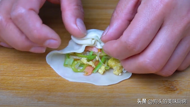 用平底锅做的鸡蛋卷为什么不脆，为什么自己做的鸡蛋卷不脆（孩子点名要吃的菜卷）