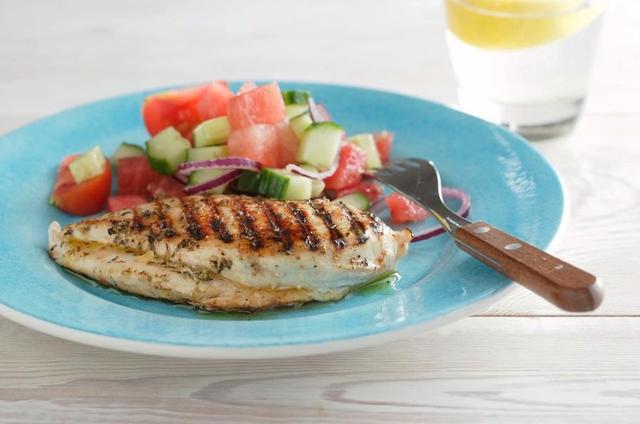 西瓜可以做成什么美食，西瓜能做成什么美食（盘点简单易做的各种西瓜食谱）