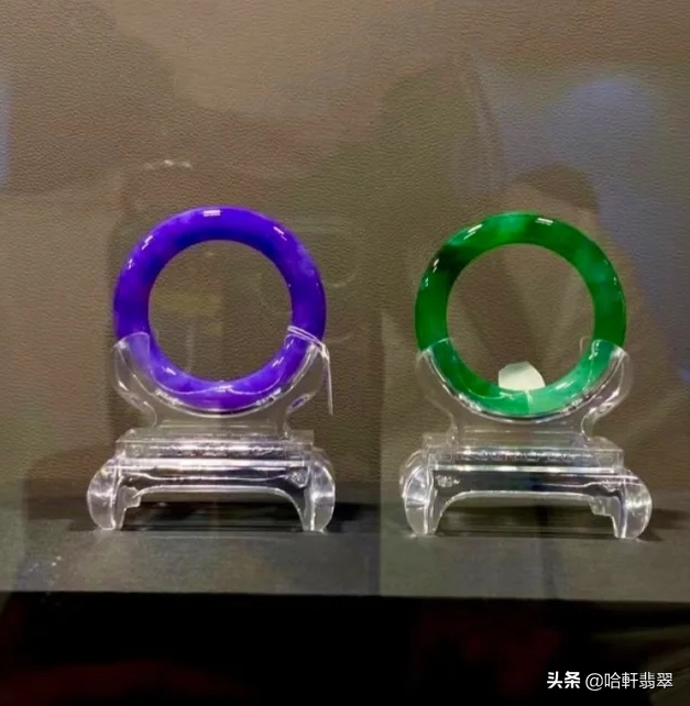 紫罗兰翡翠手镯价格，紫罗兰翡翠手串一般多少钱（甚至比不上千万级别的紫罗兰手镯）