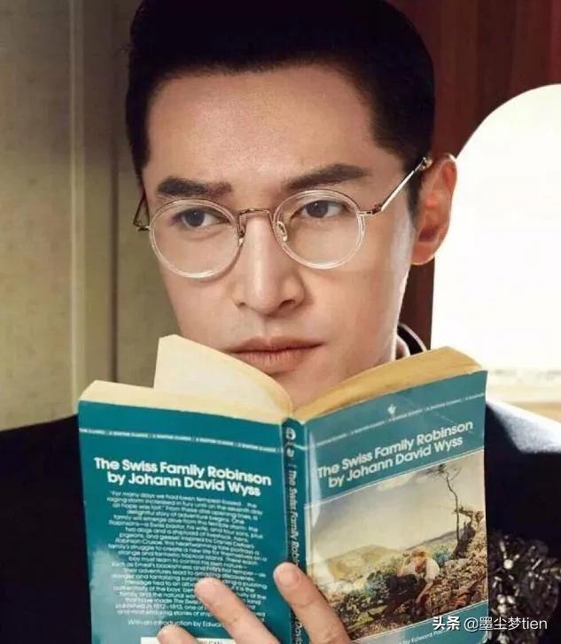 qq头像男生墨镜，戴墨镜的帅哥头像微信（当男星们戴上眼镜）