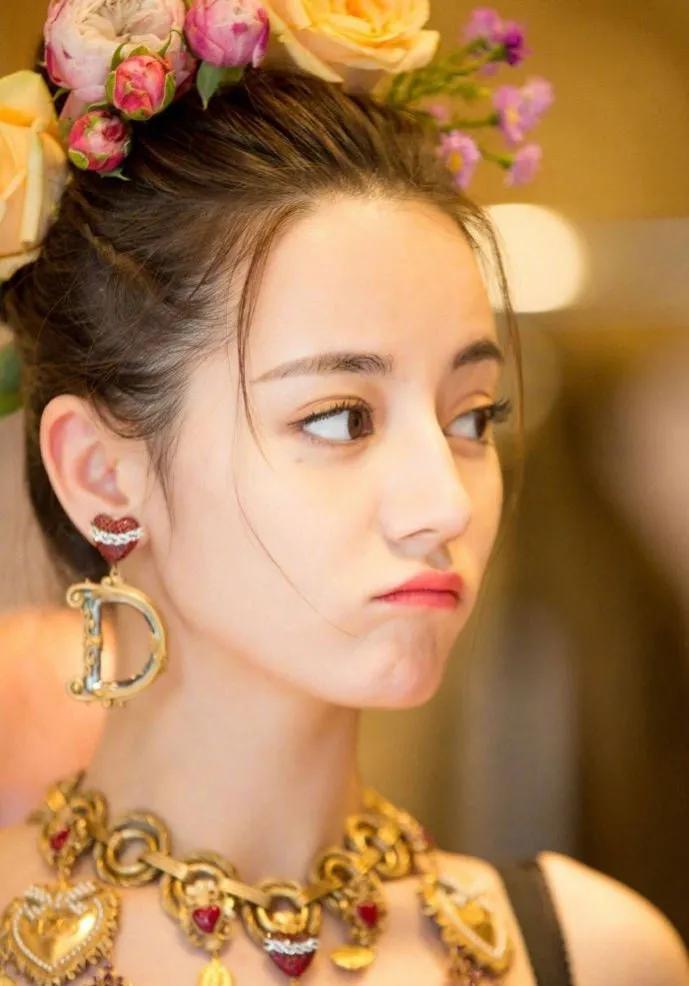 脸上长痣图片大全,脸上有痣的七位女星热巴长泪痣风情迷人-相术-荣耀