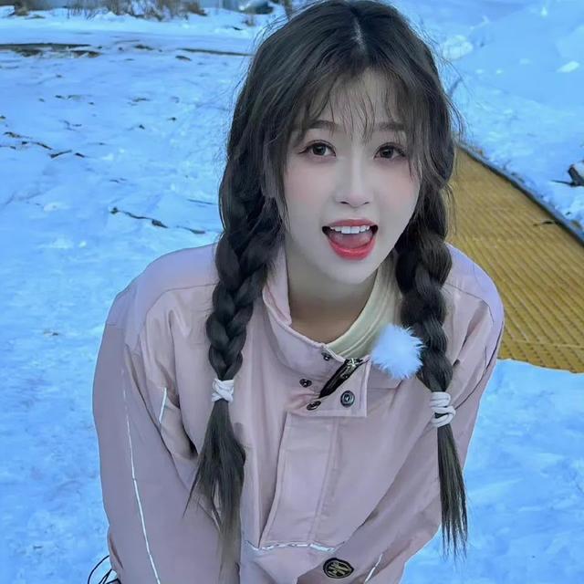 很小众却很惊艳的头像，ins惊艳小众女生头像 山高自有可行路水深自有渡船人。微信（正如我不能做你的梦）