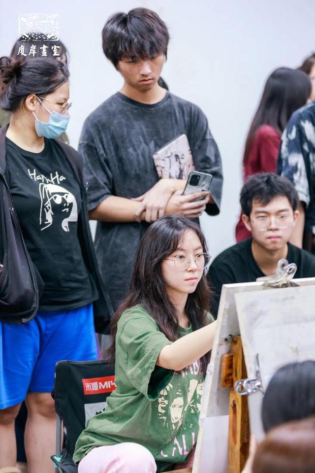 羊简笔画 手把手教你画出超可爱卡通绵羊，羊简笔画（全网都在“羊了个羊”）