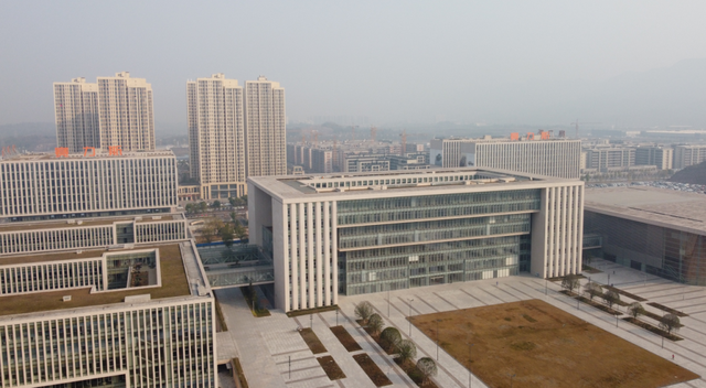 华为总部在哪个城市，华为总部在哪里（华为牵手重庆战略合作）