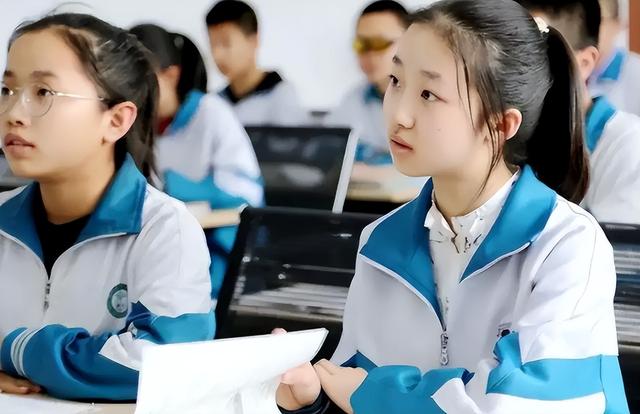 高考作息怎么安排，高考作息怎么安排时间（高考学霸作息时间表流出）