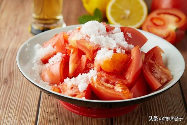糖拌西红柿又叫什么，糖拌西红柿的别名叫什么（这5种蔬菜尽量少吃）