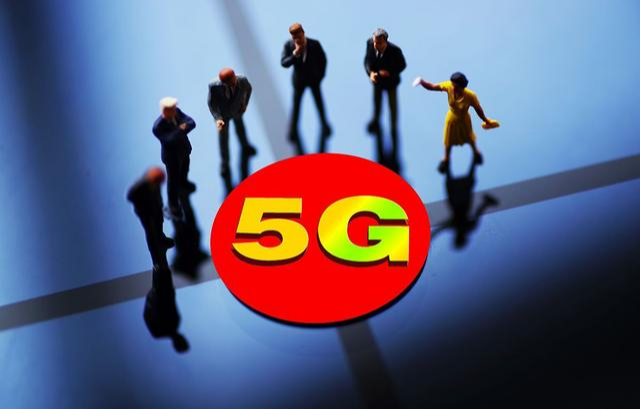 5g网络需要换手机吗，5G网络需要换手机吗?还是换卡（该换SIM卡还是换手机）