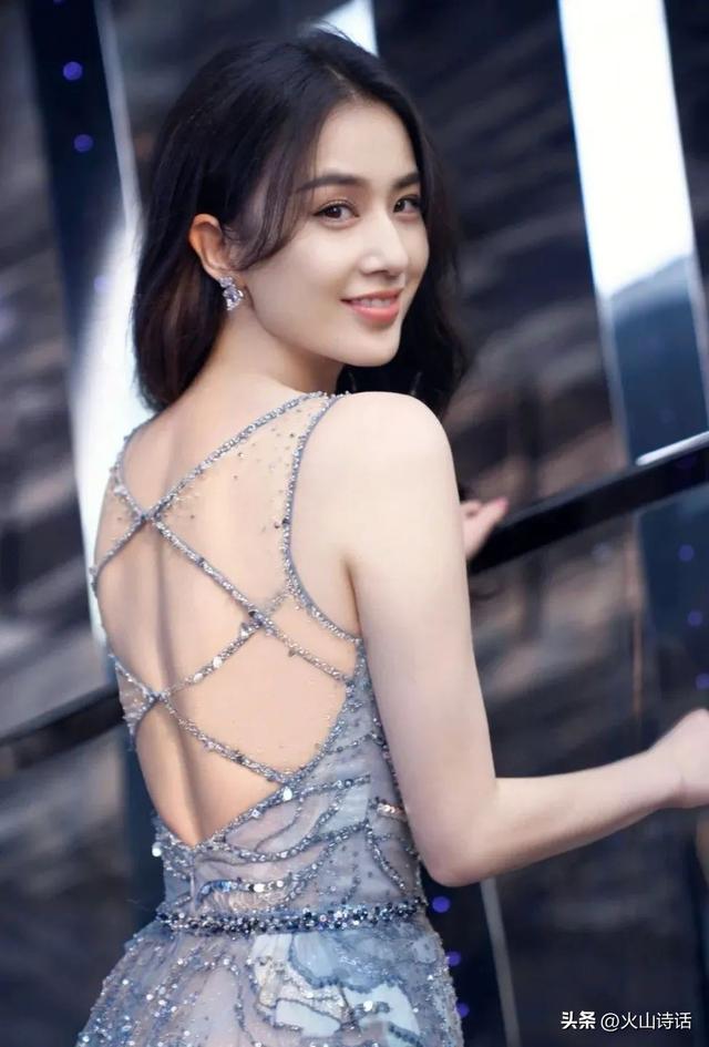 黄圣依拍过的电影，黄圣依有拍哪些电视剧（黄圣依：婚变风波后首露面）