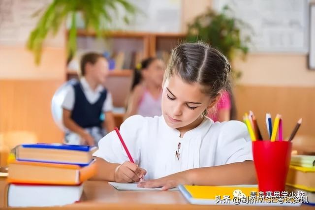 新概念英语适合多大的孩子学，《新概念英语》适合多大的孩子学（没考过KET可以直接冲刺PET吗）
