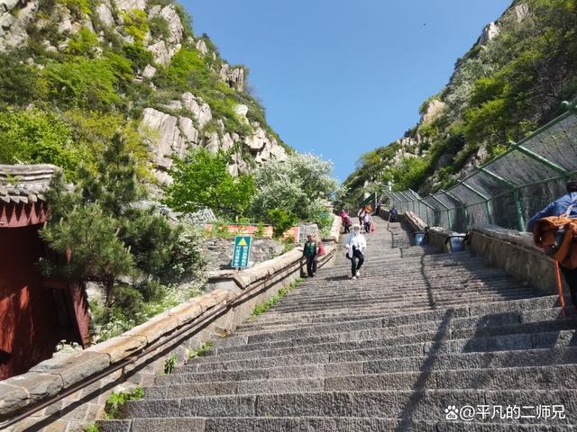 泰山是哪里的哪个省的，除此外还有三处必去