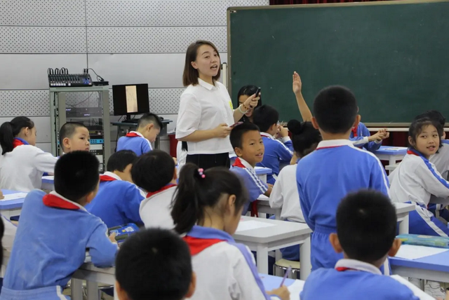 最吃香的三个师范专业，2021最吃香的三个师范专业（“含金量”较高的师范类专业）