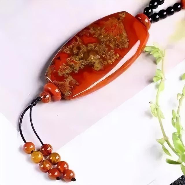 荔枝冻是什么料，荔枝冻是什么料好不（南红和战国红有几毛钱关系）