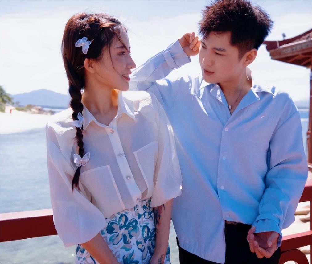 网红陈小硕直播,艾伦正式向其求婚!辛巴:人品不错,从不惹事