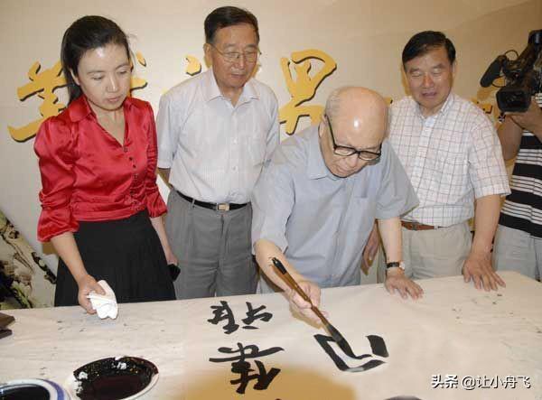 中国现代书法家排名一览表，当代十大书法家排名（现代80位书法大家作品欣赏）