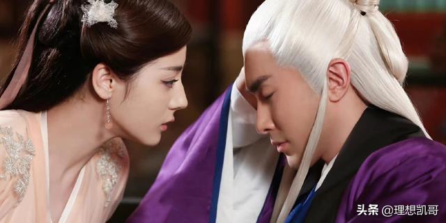 东华帝君和白凤九，三生三世枕上书白凤九和东华帝君在一起了吗（青丘白凤九和东华帝君）