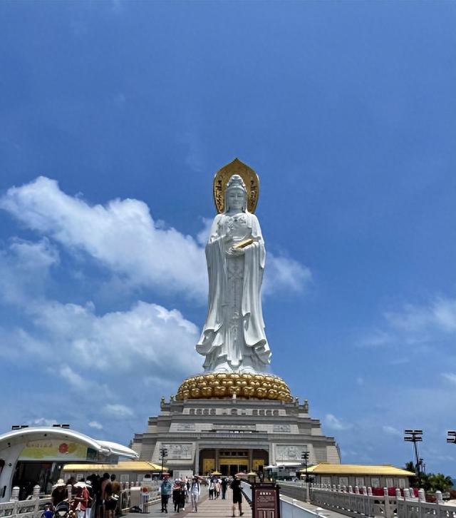 海南三亚南山寺，我国最南端的寺庙