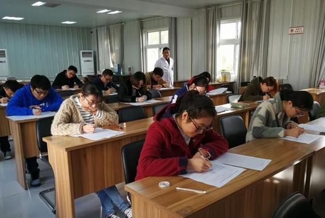 大学英语四级证书(英语四级证书查询)