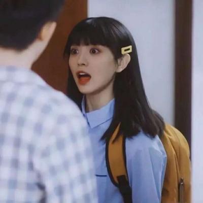 情侣头像真人一人一半，情侣头像真人一人一半背影微信（真人优质情侣头像图片）