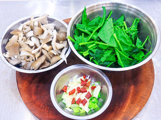 蒸牛肉的做法，建议大家：少吃面条米饭