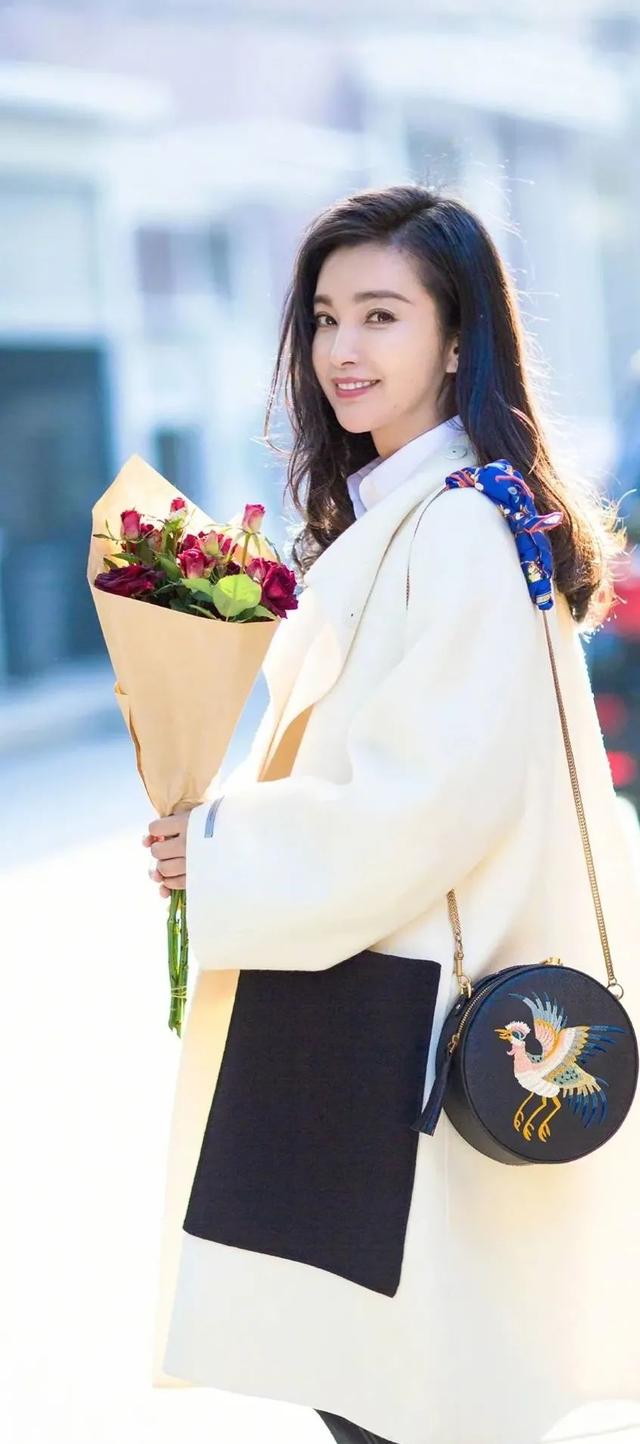 有气质女人晚安说说，有气质女人晚安说说图片大全（精选美女明星手机壁纸合集）