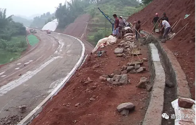 截水沟和排水沟的区别，排水沟怎么做（504排水工程之截水沟）