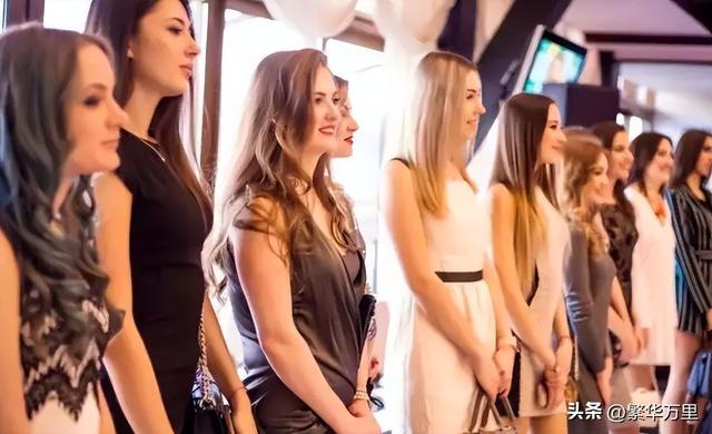 俄罗斯有多少人口2022总人数，俄罗斯总人口有多少人（为何人口少得可怜）