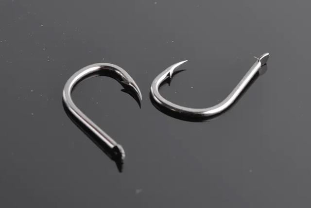 钓什么鱼用什么钩，钓鲫鱼草鱼鲤鱼都用什么钩（每一个都有自己的优点）