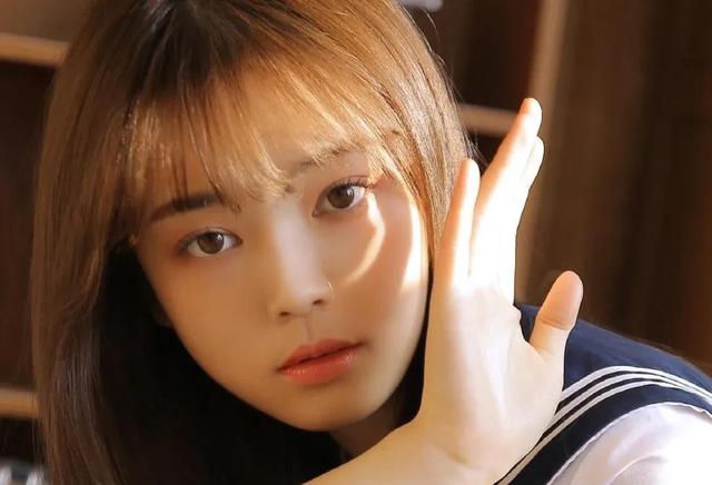 逗女孩开心的笑话，逗失恋女孩开心的笑话（如何使女孩子开心）