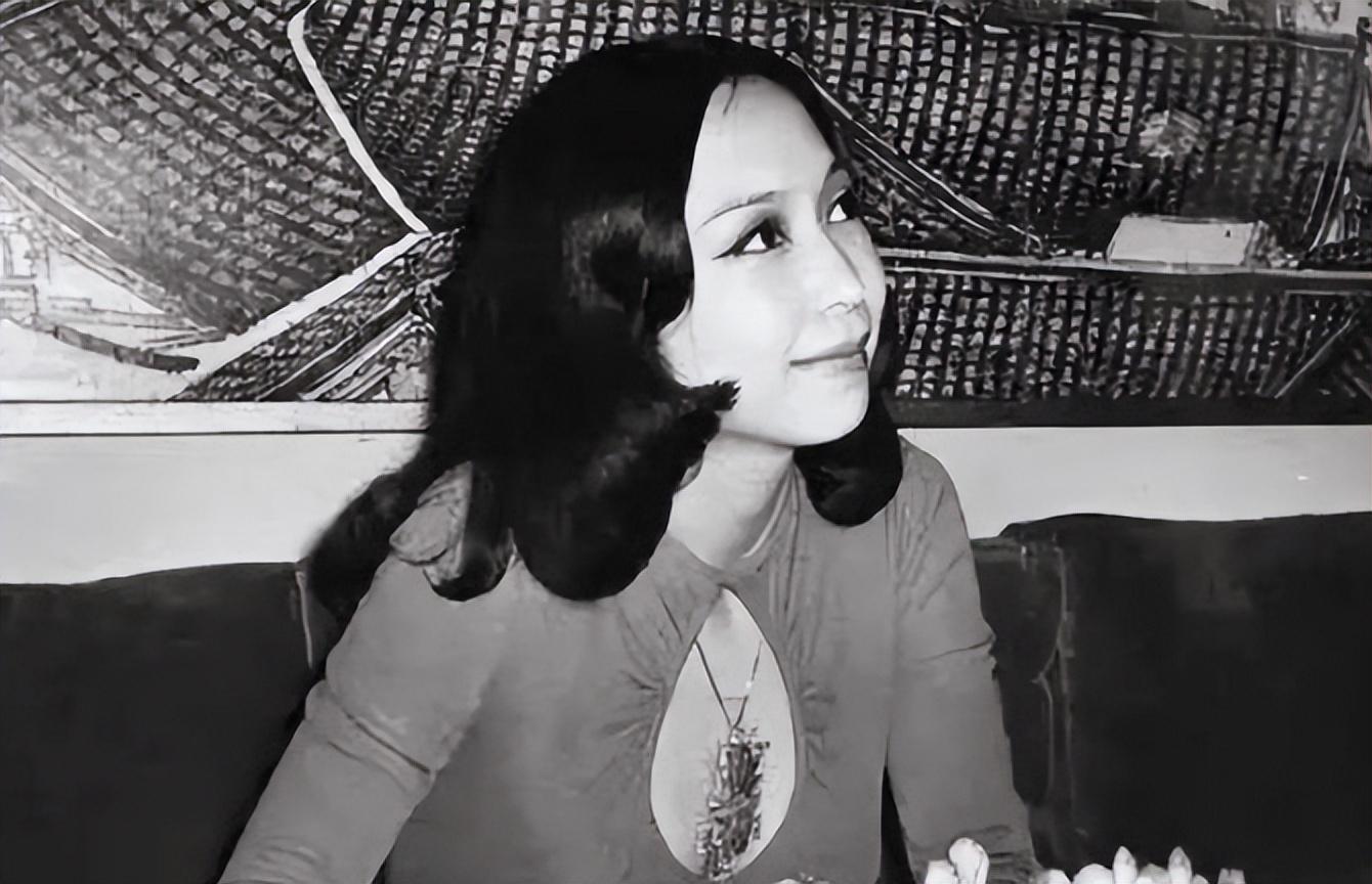 一,从富家女梁幗馨,到艳星狄娜