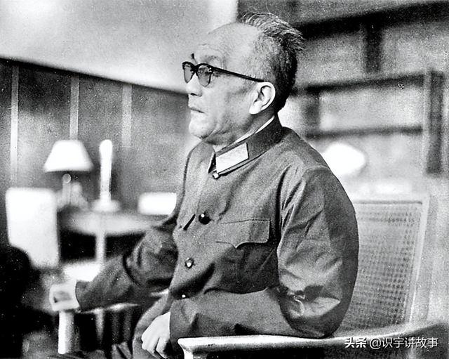 中国最高军事长官，中国军人最高等级（开国十大将的职务谁最高）