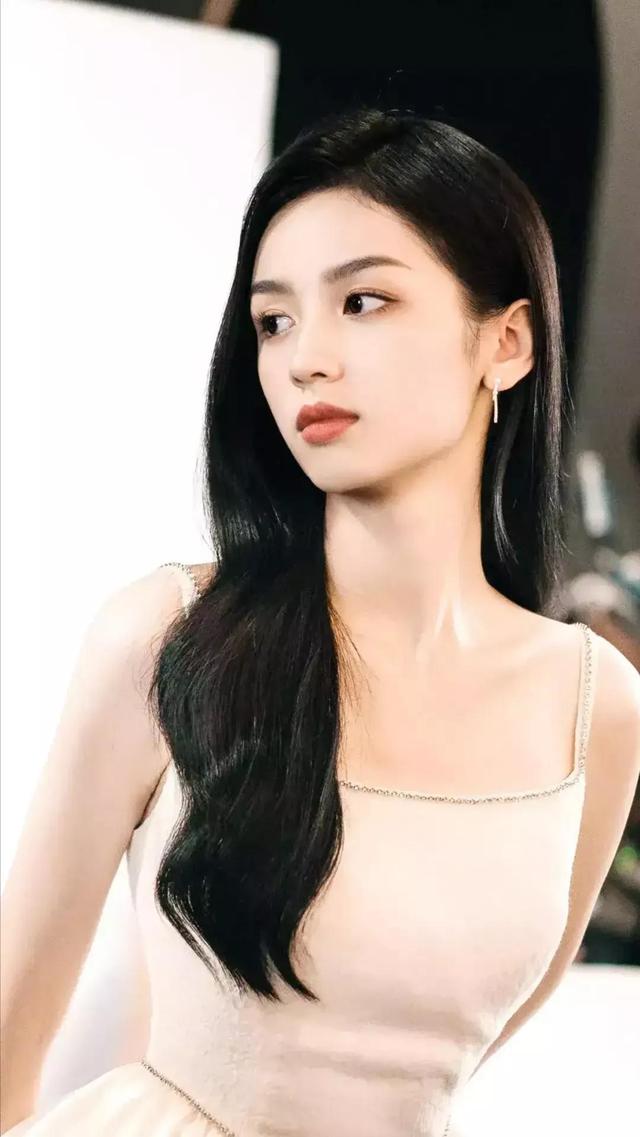 文艺范的句子关于青春，有文艺范的句子（清新文艺型的周也）