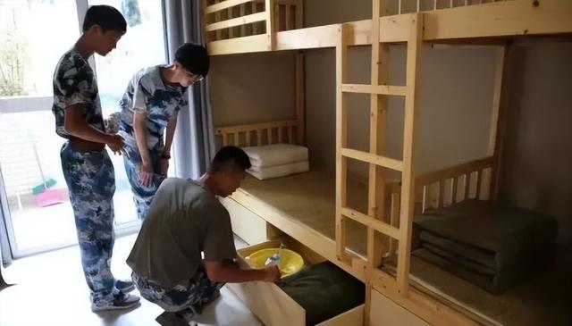 住宿必备100样物品女生高中，女生住校物品（24小时值守校医…）