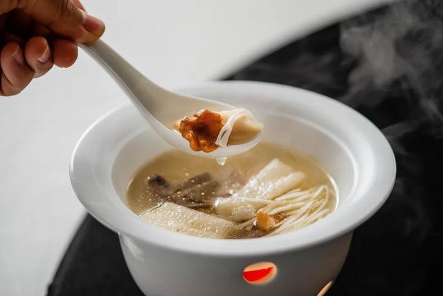 干巴菌怎么炒，干巴菌怎么炒不苦（这9道极致鲜味，错过再等1年）