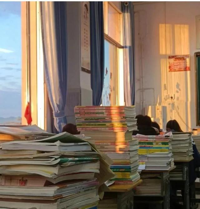 励志背景！！！加油要不负众望，励志的话不负众望（2022年高考加油文案图片）