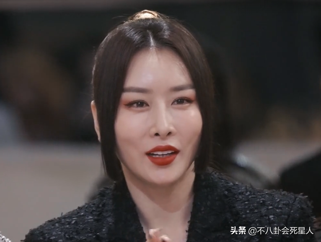 张天爱多大年龄，张天爱真实年龄（姐姐们台上台下两幅面孔）