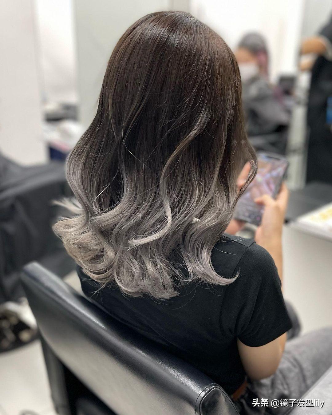 头大适合什么发型，头比较大的人适合剪什么发型（越剪越美的发型17款）