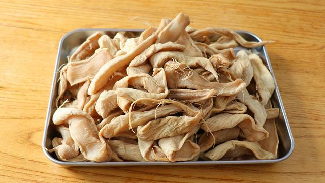 黄瓜干直接晒干不放盐可以吗，晒黄瓜干不撒盐能晒不（建议将5种蔬菜晒干）