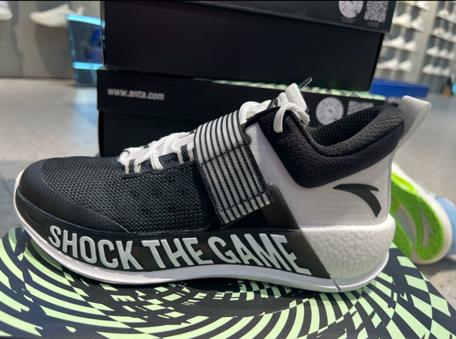 安踏篮球鞋系列如何选择，安踏要疯系列横扫4代篮球鞋曝光