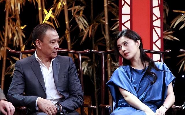 范冰冰疑似曝光新恋情，和神秘男子街头搂腰亲吻，当街撒狗粮